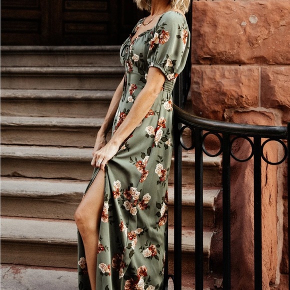 NWT size S. Gorgeous dress I’m just to short for it. - Picture 3 of 3